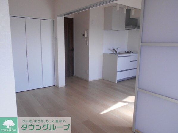 ONE ROOF FLATの物件内観写真